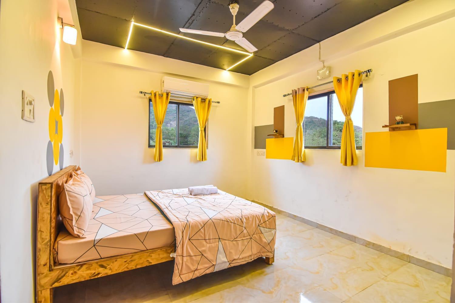 Empyrean Stay Ll 3Bhk Ll Black Horse Villa Ll Ac Ll Private Pool Ll Wifi II Lux Ll Lonavala Exterior photo